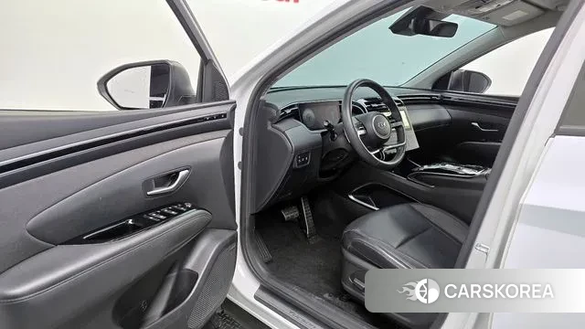 Hyundai Tucson (NX4) 2023 Белый из Кореи, фото 2