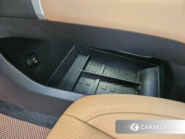 Hyundai Santa Fe (MX5) 2023 Белый из Кореи, фото 2