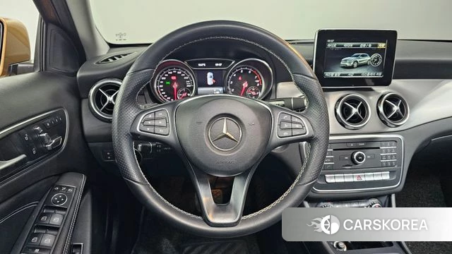 Mercedes-Benz GLA-Class X156 2018 Коричневый из Кореи, фото 2