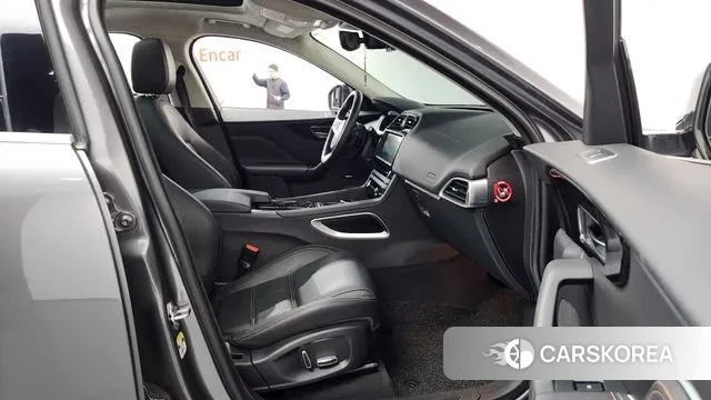 Jaguar F-PACE 2019 Серый из Кореи, фото 2