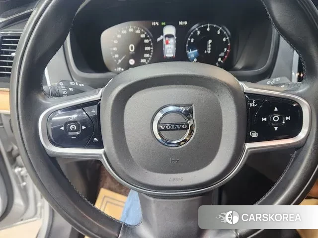 Volvo XC90 second Generation 2020 Серебряный из Кореи, фото 2