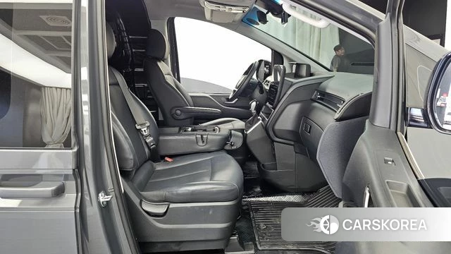 Hyundai Staria 2024 Серый из Кореи, фото 2
