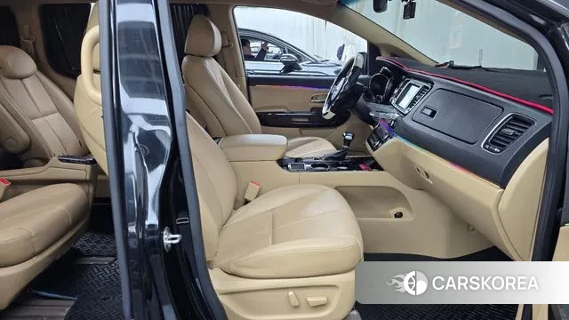 Kia The New Carnival 2019 Черный из Кореи, фото 2