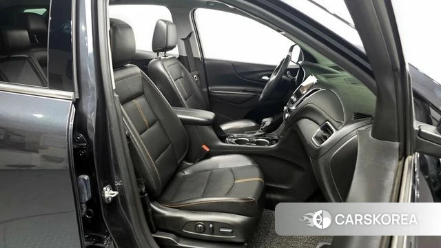 Chevrolet (GM Daewoo) The New Equinox 2022 Серый из Кореи, фото 2