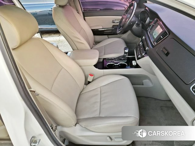 Kia The New Carnival 2018 Белый из Кореи, фото 2