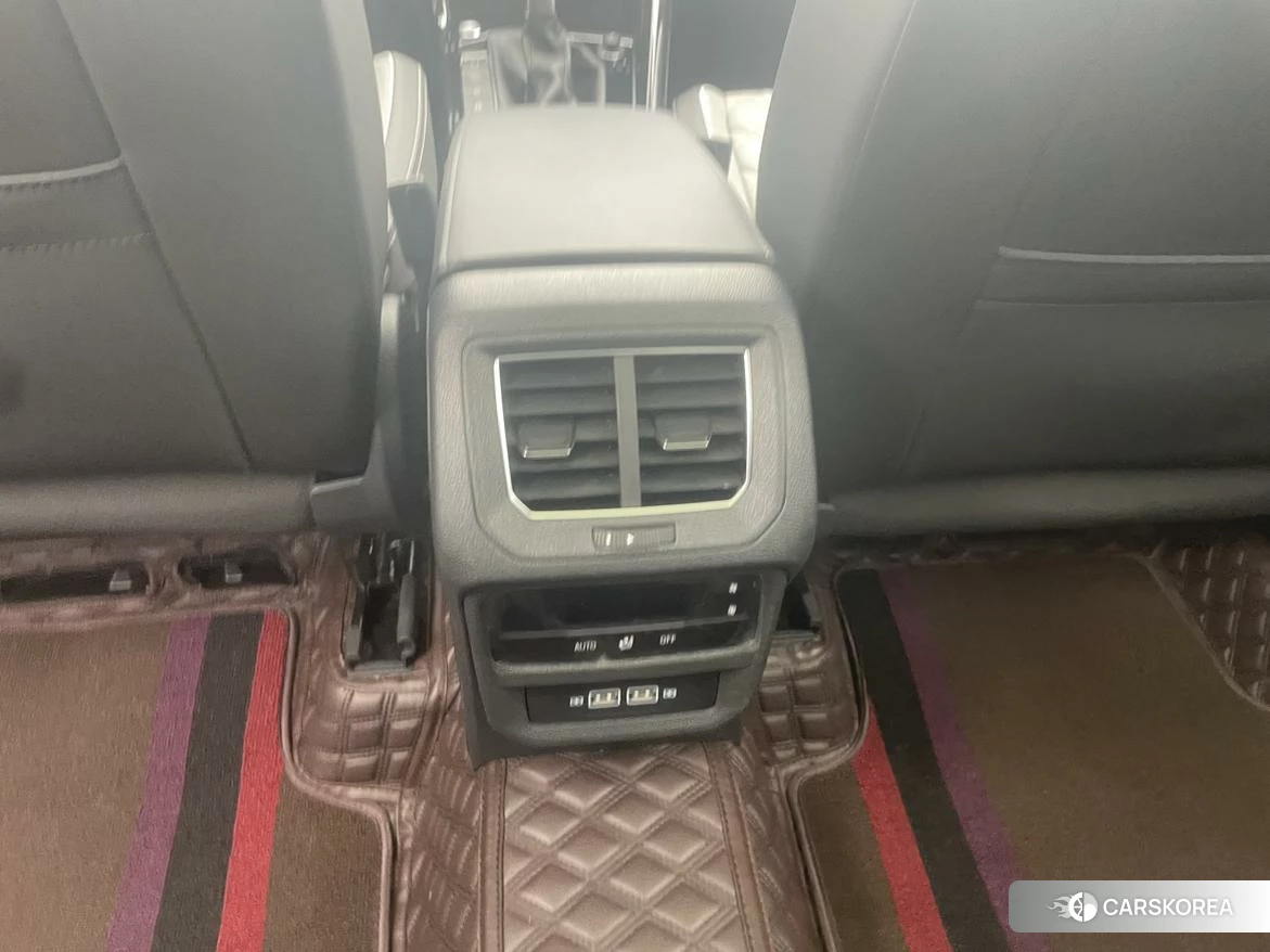 Volkswagen Tanyue 2022 Белый из Китая, фото 2