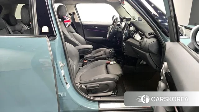 Mini Cooper S 2023 Небесно-голубой из Кореи, фото 2