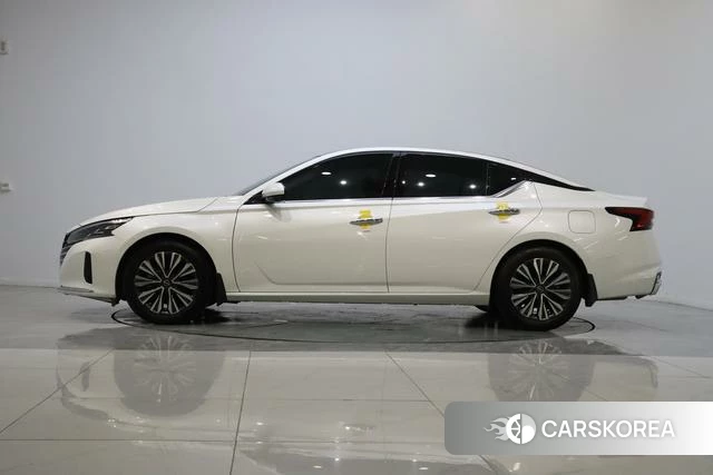 Nissan Teana 2023 Белый из Китая, фото 2