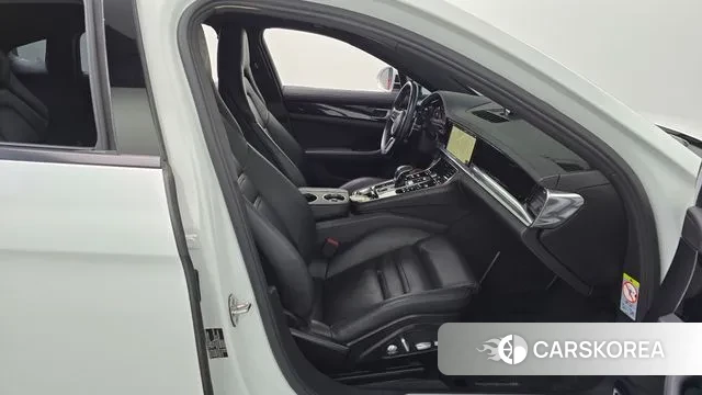 Porsche Panamera (971) 2018 Белый из Кореи, фото 2