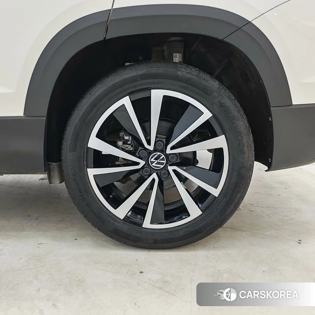 Volkswagen Tuyue 2023 Белый из Китая, фото 2