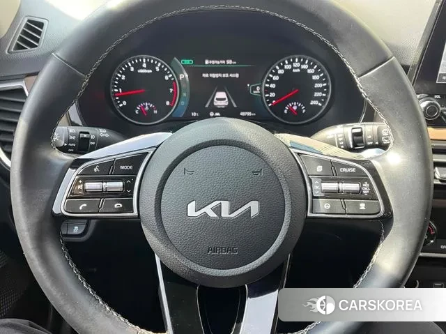 Kia Seltos 2022 Белый из Кореи, фото 2