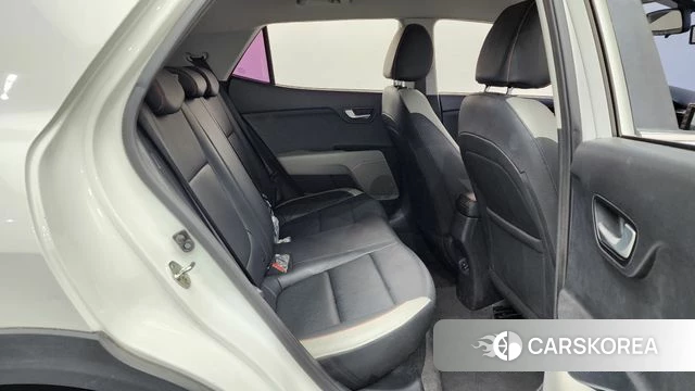 Kia Stonic 2018 Белый из Кореи, фото 2