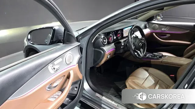 Mercedes-Benz E-Class W213 2018 Серый из Кореи, фото 2