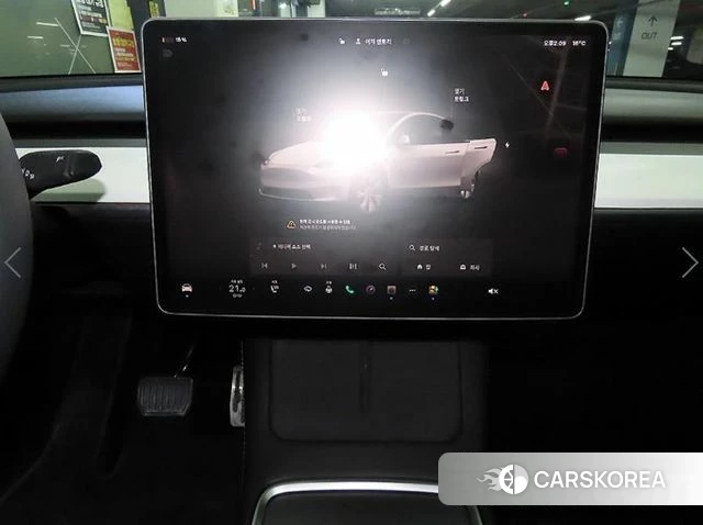 Tesla Model Y 2023 Белый из Кореи, фото 2