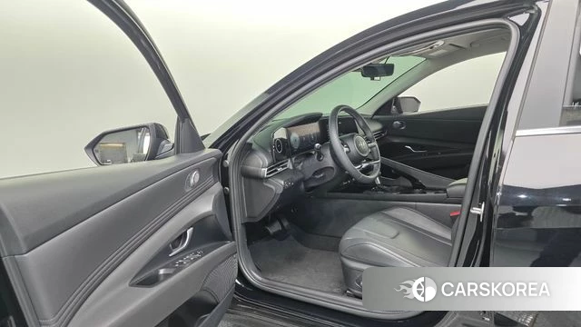 Hyundai Avante (CN7) 2023 Черный из Кореи, фото 2