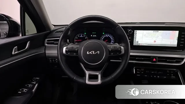 Kia K5 3rd generation 2023 Черный из Кореи, фото 2