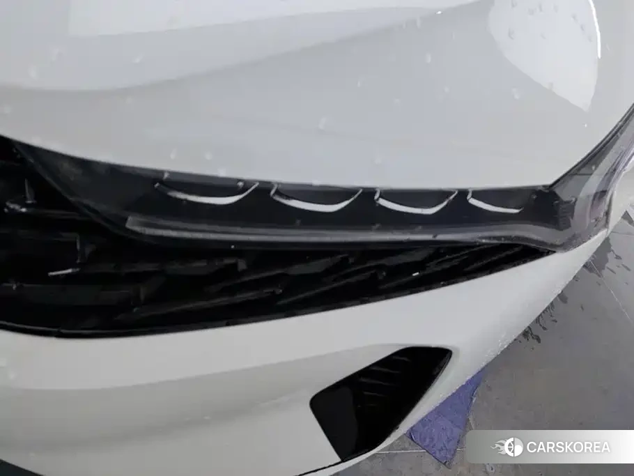 Kia K5 2024 Белый из Китая, фото 2