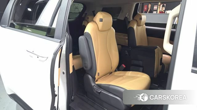 Kia Carnival 4th generation 2023 Белый из Кореи, фото 2