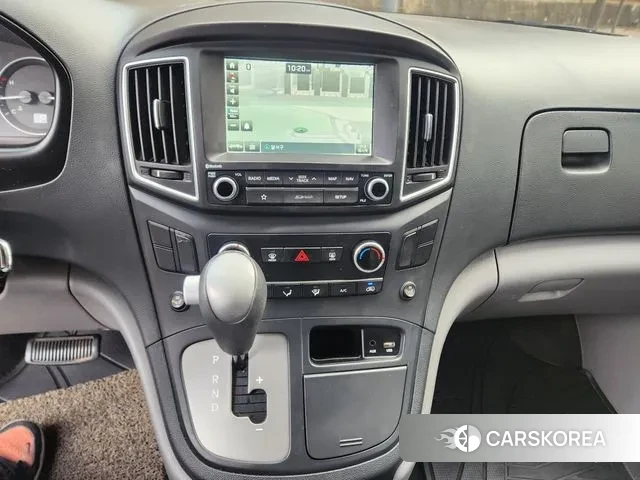 Hyundai The New Grand Starex 2018 Черный из Кореи, фото 2