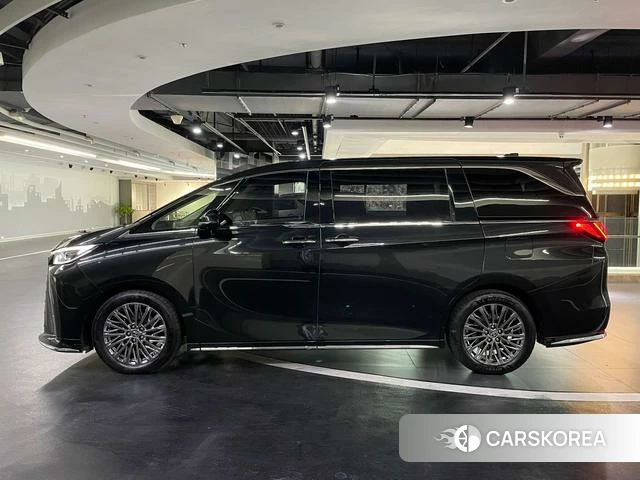 Lexus LM 2024 Черный из Китая, фото 2