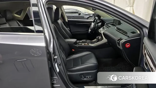 Lexus NX300h 2020 Серый из Кореи, фото 2