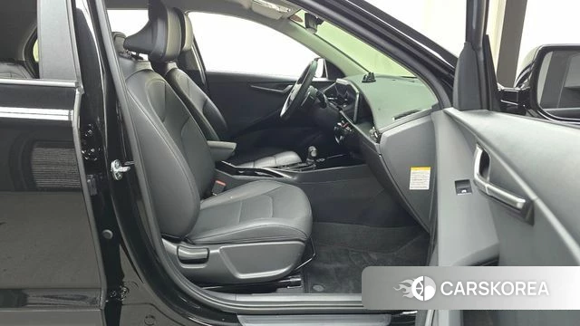 Kia Di Ol Nu Niro 2024 Черный из Кореи, фото 2