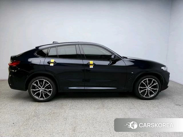 BMW X4 2022 Черный из Китая, фото 2