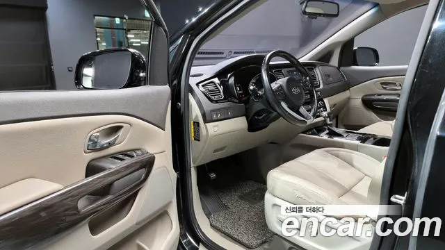 Kia All New Carnival 2018 Черный из Кореи, фото 2
