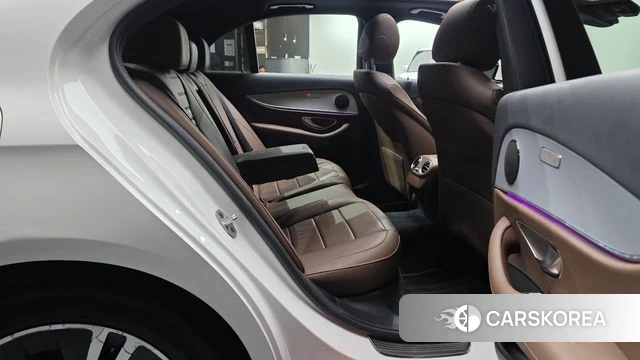 Mercedes-Benz E-Class W213 2021 Белый из Кореи, фото 2