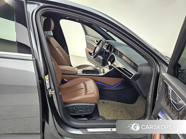 Audi A6 (C8) 2021 Серый из Кореи, фото 2