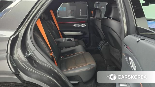 Genesis GV70 2024 Серый из Кореи, фото 2
