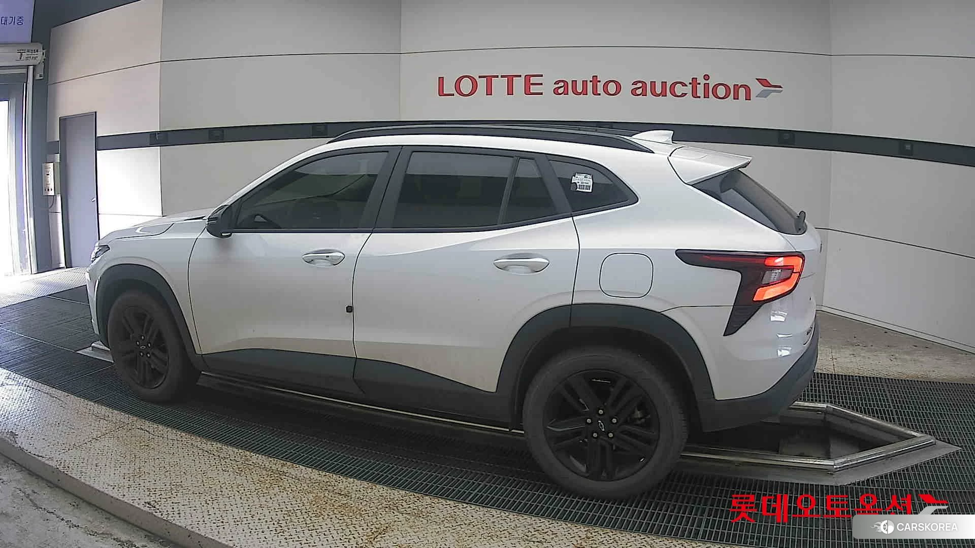 Korea G M Trax 1.2 Turbo 2024 Pure White из Кореи, фото 2