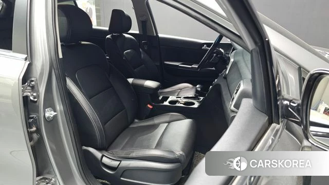 Kia Sportage The Bold 2018 Серебристо-серый из Кореи, фото 2