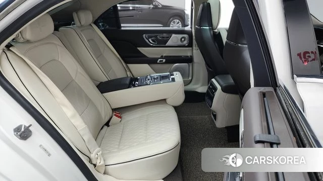 Lincoln Continental 10th Generation 2018 Белый из Кореи, фото 2