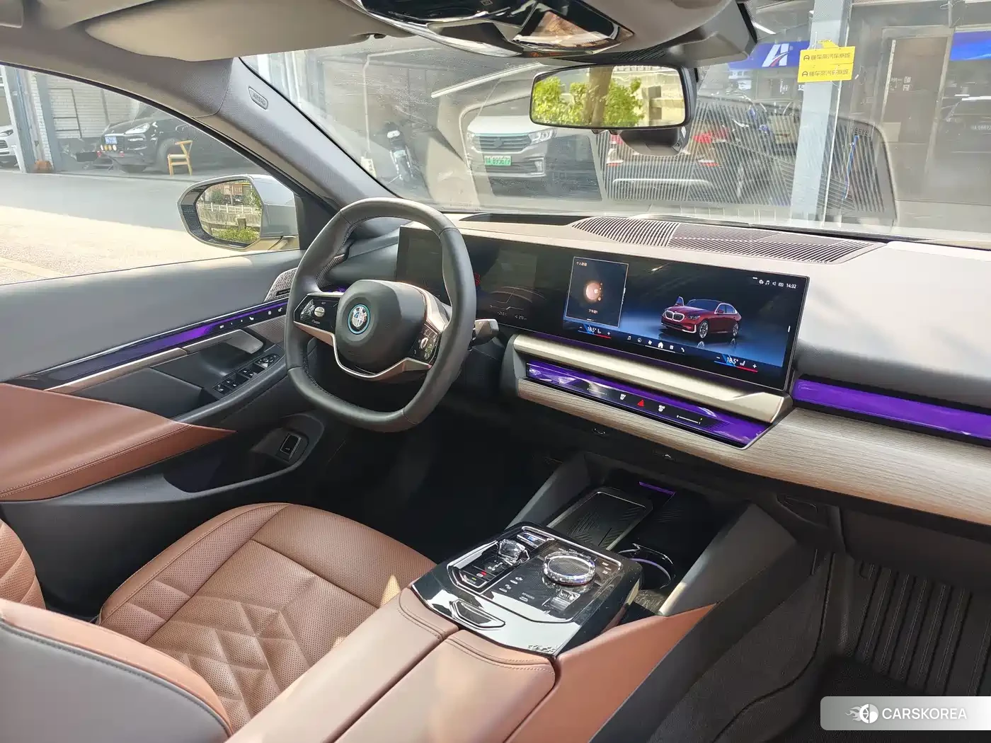 BMW i5 2024 Silver/gray из Китая, фото 2