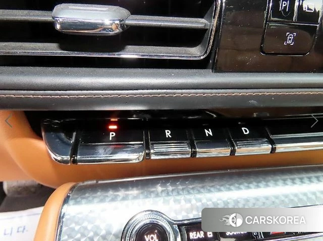 Lincoln Aviator 2nd generation 2022 Серый из Кореи, фото 2