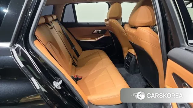 BMW 3 Series (G20) 2024 Черный из Кореи, фото 2