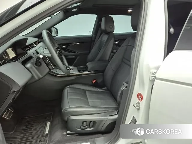 Land Rover Range Rover Evoque 2nd Generation 2024 Белый из Кореи, фото 2