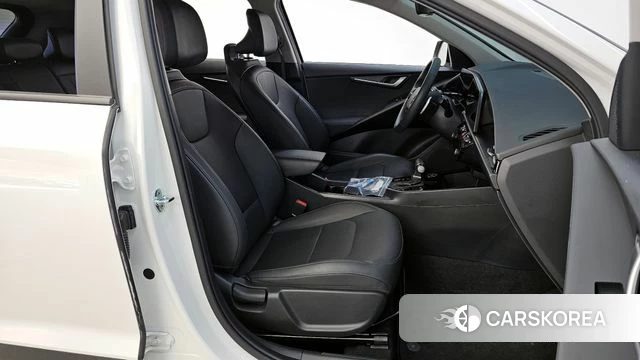 Kia Di Ol Nu Niro 2022 Белый из Кореи, фото 2