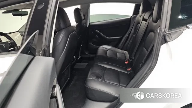 Tesla Model 3 2020 Белый из Кореи, фото 2