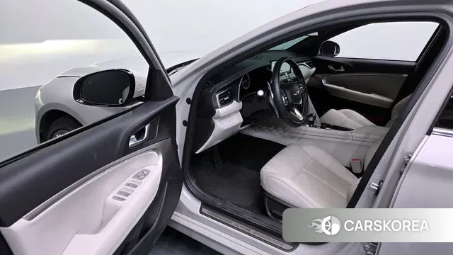 Genesis The New G70 Shooting Brake 2024 Серебристо-серый из Кореи, фото 2