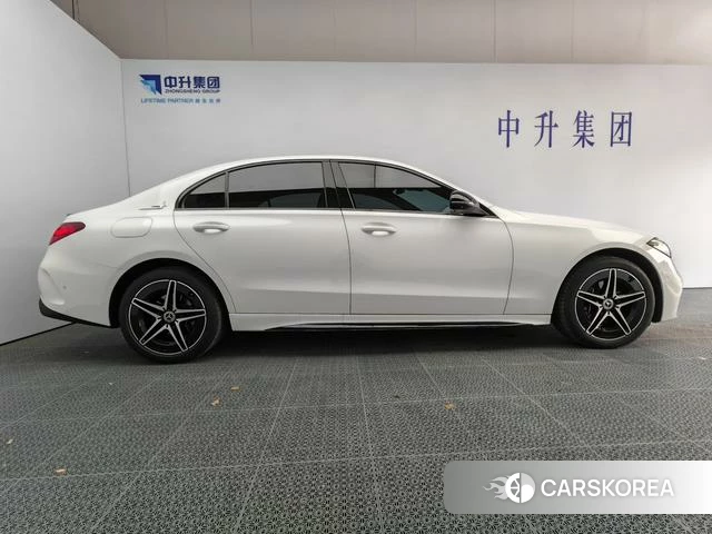 Mercedes-Benz Class C 2024 Белый из Китая, фото 2