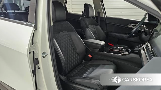 Kia Sportage 5th Generation Hybrid 2022 Белый из Кореи, фото 2