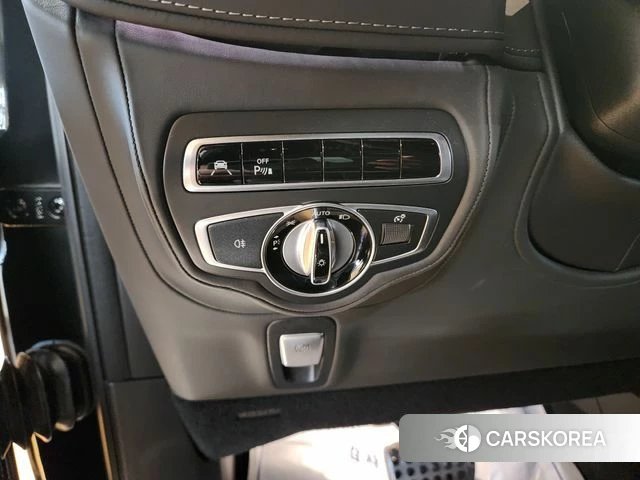 Mercedes-Benz G-Class W463b 2023 Черный из Кореи, фото 2