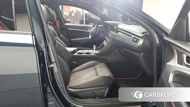 Genesis The New G70 2023 Синий из Кореи, фото 2