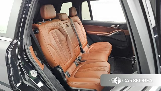 BMW X7 (G07) 2025 Черный из Кореи, фото 2