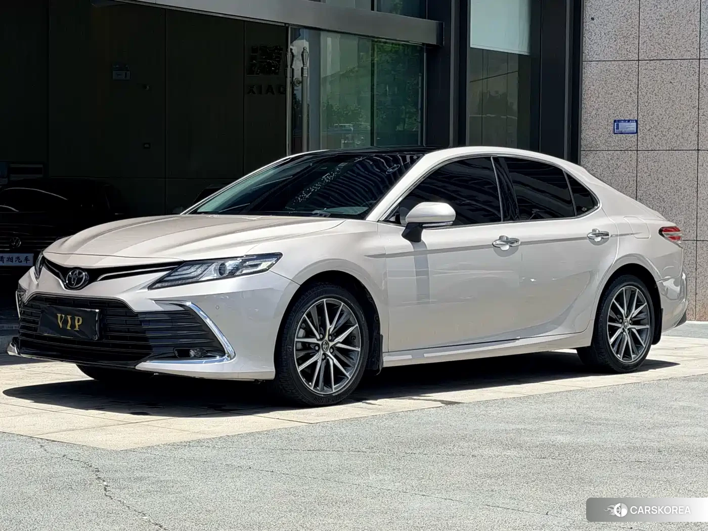 Toyota Camry 2022 Silver/gray из Китая, фото 2