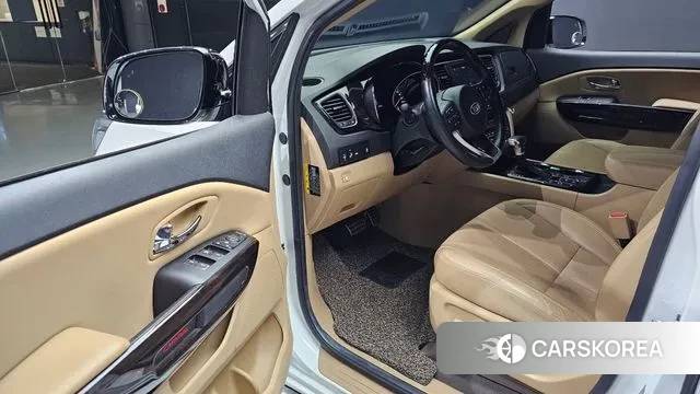 Kia The New Carnival 2019 Белый из Кореи, фото 2