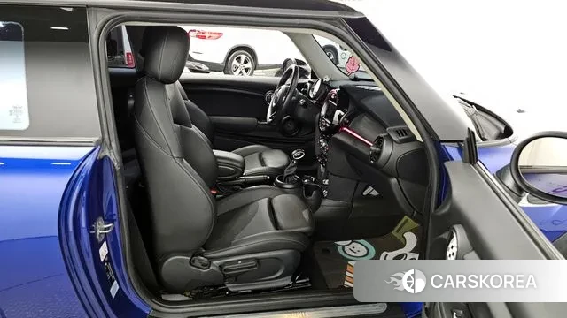 Mini Cooper 2018 Синий из Кореи, фото 2