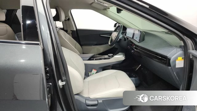 Kia EV6 2023 Серый из Кореи, фото 2